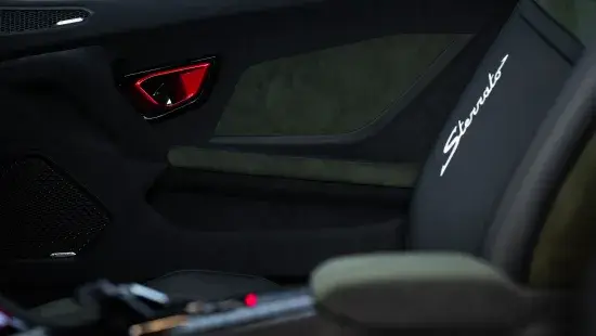 Lamborghini Huracan Sterrato interieur